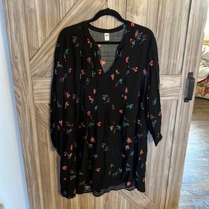 New without tags dress by Old Navy.  Black floral print